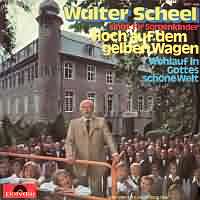 Hoch auf dem gelben Wagen ----- Walter Scheel ----- 
Walter Scheel war Bundesminister und von 1974 bis 1979 deutscher Bundesprsident.<br>
Was jedoch die wenigsten wissen ist, dass der Politiker auch einmal musikalisch Bekanntheit erhalten hat.<br>
1973 sang Walter Schell in der ZDF Sendung "Drei mal Neun" zugunsten der Aktion Sorgenkind das alte Volkslied "Hoch auf dem gelben Wagen".<br>
Walter Schell nahm dieses Lied mit zwei Gesangsvereinen auf, es erreichte Platz 5 in den deutschen Charts und verkaufte sich weit ber 300.000 mal.<br>
"Hoch auf dem gelben Wagen" ist ein altes Volkslied dessen Melodie bereits 1922 komponiert worden ist, der Text hingegen ist schon Jahre zuvor verfasst worden.<br>
Die Textzeile "...sitz ich beim Schwager vorn" wird im deutschen meist falsch interpretiert, gemeint ist hier, da das Lied eine Postkutsche besingt, der Postillon, der Postreiter.<br>
