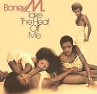 Daddy Cool ----- Boney M. ----- Das Debütalbum von Boney M. ist 1976 erschienen, hat es in Deutschland bis auf Platz 2 geschafft.<br>
2006 startete in London ein Musikal Daddy Cool.<br>
Dieser Titel wurde mehrfach gecovert, u.a. von Placebo und den Vinylshakerz.
