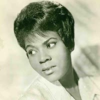 You Are No Good ----- Dee Dee Warwick ----- 
Dee Dee Warwick war eine Soulsngerin und die Schwester von Dionne Warwick.<br>
Viele Ihrer Songs wurden spter als Coversongs erfolgreich, wie z.B. "You Are No Good" aus dem Jahr 1963 welches 12 Jahre spter mit Linda Ronstadt ein Number One Hit wurde.<br>
Ein weiteres Beispiel ist der Song " I am Gonna Make You Love Me" welches durch die Gruppe Temptations bekannt geworden ist.<br>
Dee Dee Warwick ist auch die Cousine von Whitney Houston und war mehrfach fr den Grammy nominiert.<br>
