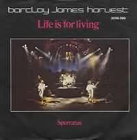 Life Is For Living ----- Barclay James Harvest ----- 
Barclay James Harvest ist eine englische Rockgruppe und wurde 1967 gegründet.<br>
Der Titel "Life Is For Living" war für diese Gruppe der in deutschland erfolgreichste.<br>
In den Charts konnte sich der Song aus dem Jahr 1980 ganze 30 Wochen halten, davon 10 Wochen in den TopTen.<br>
Die Höchstposition war Platz Nummer 2<br>
In der Schweiz hat dieser Titel es sogar auf Platz 1 geschafft.<br>
